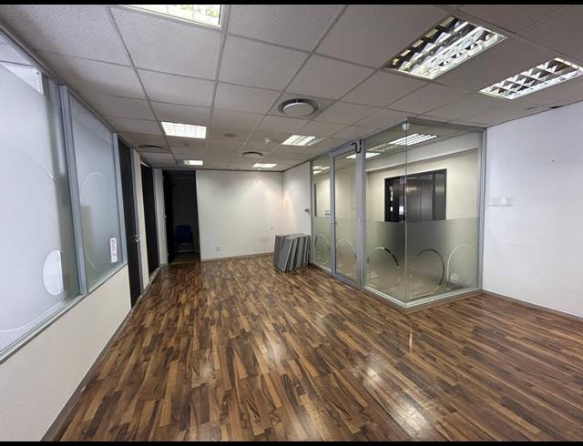 318M² OFFICE TO LET IN CAPE TOWN CITY CENTRE
